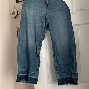 Wide legged Gap Jeans